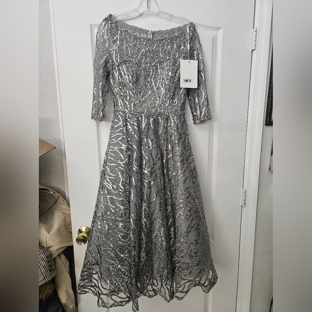 NWT Mac Duggal Silver High Neck Above Elbow Sleeve Embellished A Line Dress SZ 4 - Picture 3 of 11